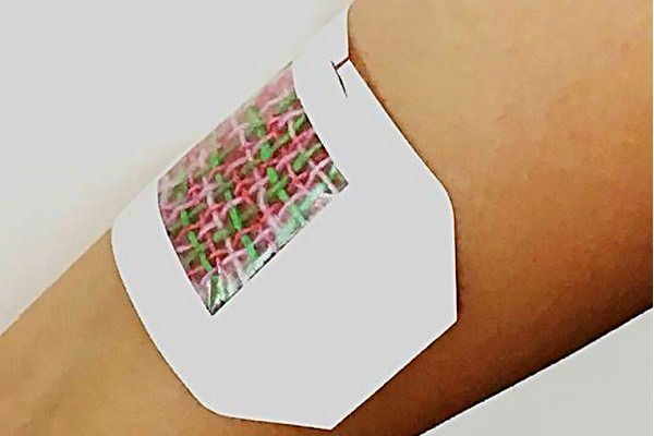 ساخت چسب زخم با قابلیت انتقال خودکار دارو به بدن