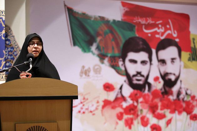 نمی گذارم دشمن اشکم را ببیند