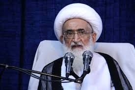 امروز باید همه مسئولان تلاش کنند تا وضعیت اقتصادی مردم بهتر شود