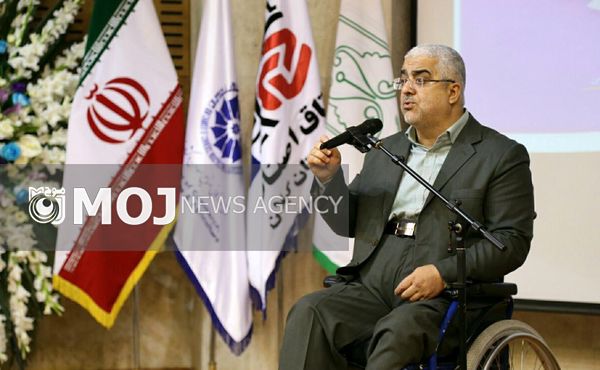 اقتصاد دولتی مقاوم نمی شود / برای رسیدن به اقتصاد مقاومتی دولت باید چابک سازی کند