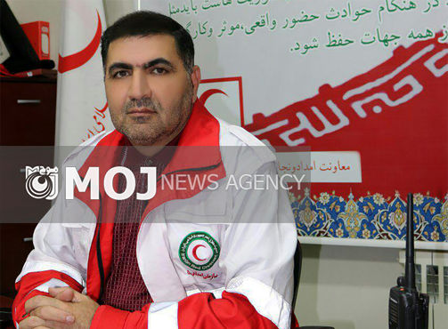 یک خودرو در الیگودرز به درّه سقوط کرد/ تاکنون 3 نفر کشته شدهاند