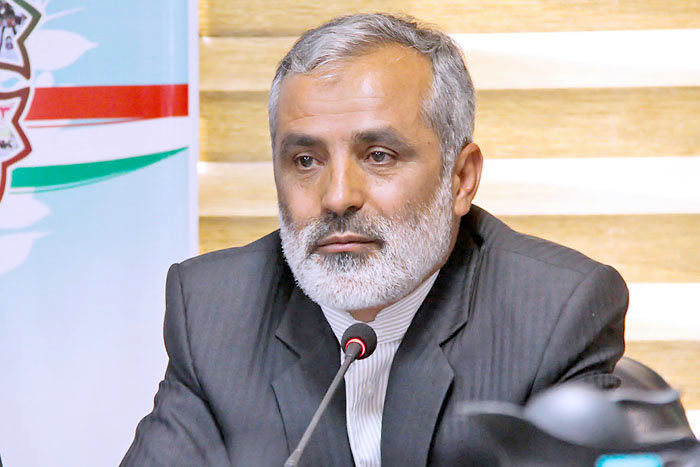 مسئولین باید پاسخگوی مطالبات مردم باشند