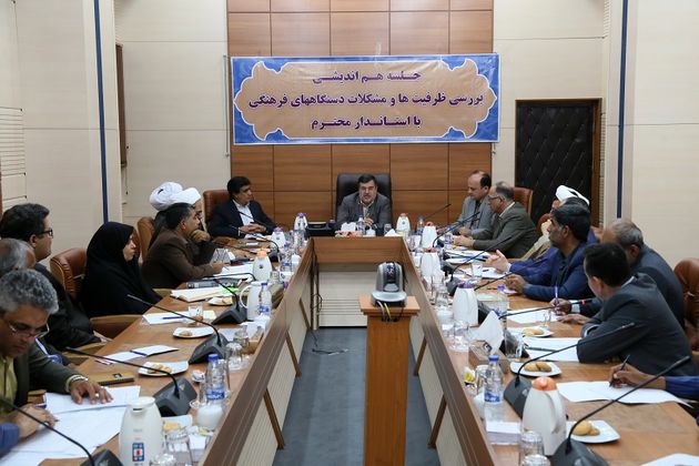 باید انجام کارهای فرهنگی با کیفیت در اولویت باشد