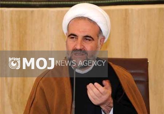 کسانی که با نامگذاری اسم شهدا در خیابانها مخالفند باید محاکمه شوند