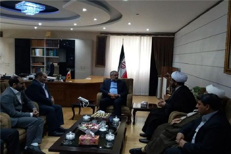 اوقاف با دستگاه های بدهکار تعامل کند