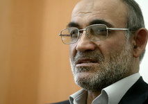 استقامت و پایداری ملت ما سر خم نکرده است