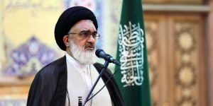 طلاب باید در امور مختلف خود به آفتها و آسیبهای روحانیت توجه داشته باشند