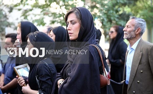 مهتاب کرامتی خود را به هر دو مراسم تشییع رساند