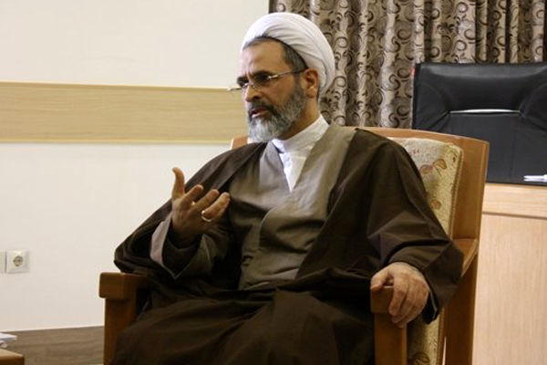 حوزه باید پرقدرت و با صلابت باشد
