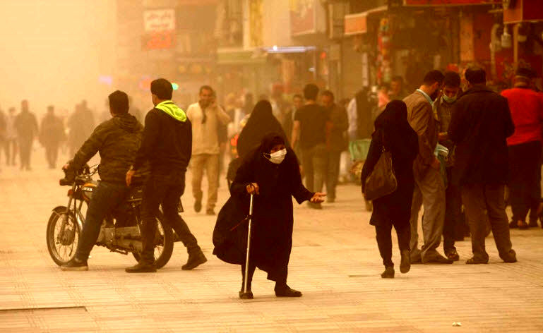 پیش بینی گرد و غبار و کاهش دما تا پایان هفته جاری برای آسمان خوزستان