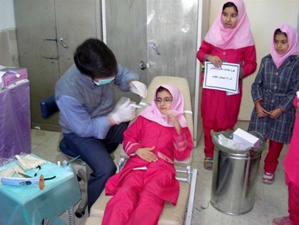 طرح سلامت دهان و دندان برای ۱۷۰ هزار دانشآموز ابتدایی کرمانشاهی در حال اجرا است