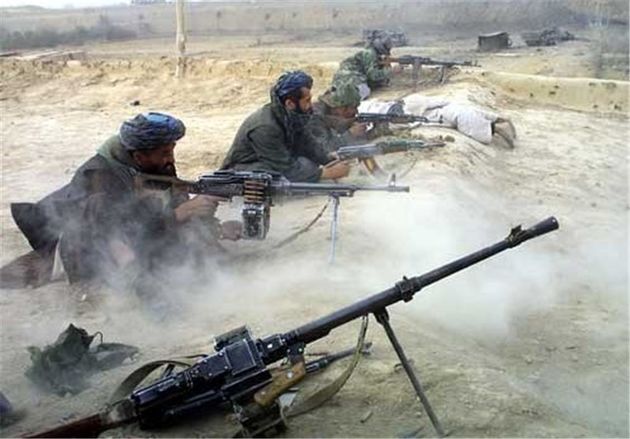 کشته شدن 11 پلیس در حمله طالبان به پاسگاههای نظامی جنوب افغانستان