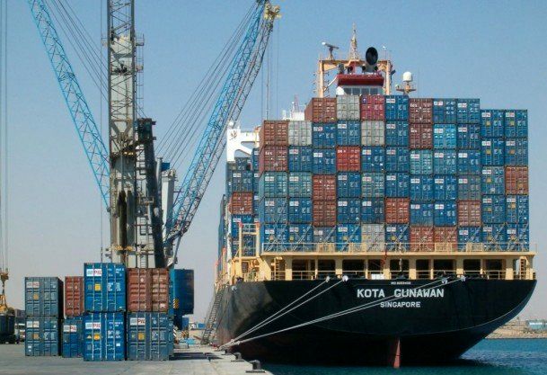 ۱۰ میلیارد دلار صادرات در مقابل ۹ میلیارد دلار واردات