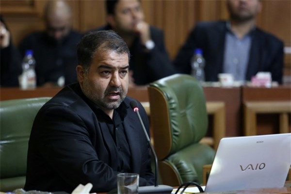 دولت باید حق شهروندی خود را به تهران ادا کند