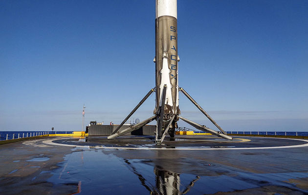 Space X برای دومین بار فالکون ۹ را روی زمین فرود آورد