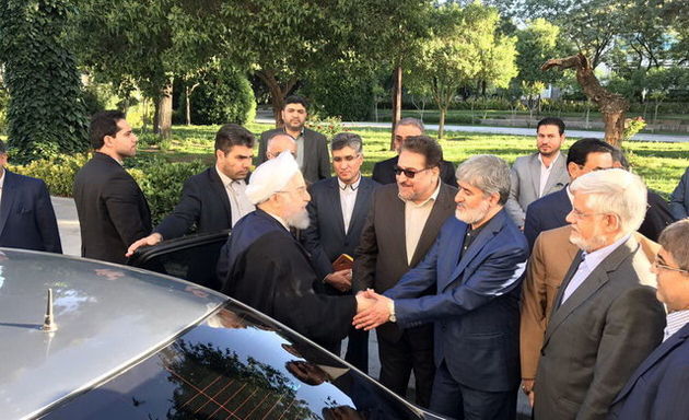 حضور ۱۷۰ نماینده در دیدار نمایندگان مجلس دهم با روحانی