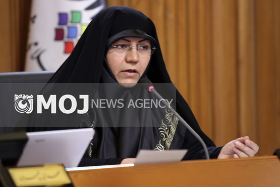 لزوم برخورد با مدیرانی که با شعار، اموال بیت المال را نشانه میروند