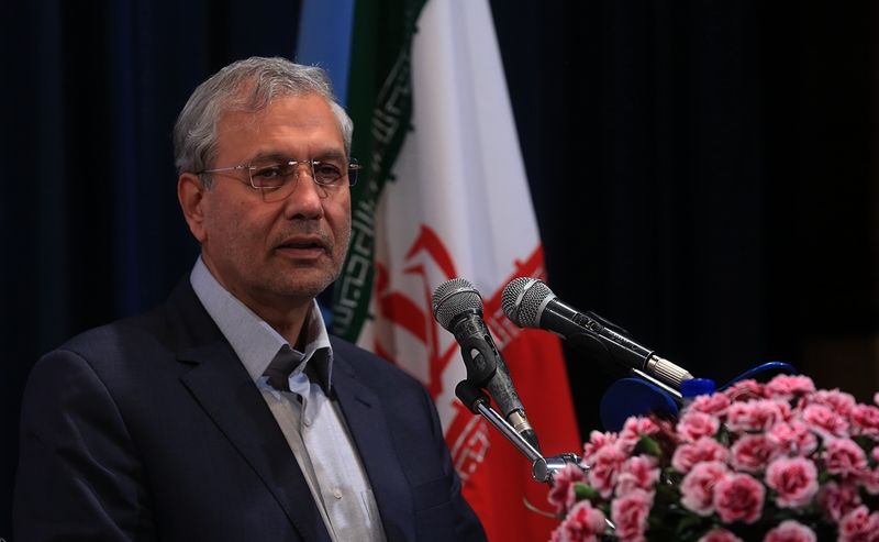 افزایش قدرت خرید کارگران و بالا بردن توان تولید کارفرمایان، اولویت های اصلی دولت است