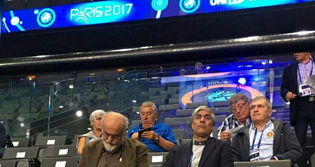 کیومرث هاشمی وارد پاریس شد