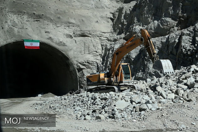 فاز یک آزادراه تهران ـ شمال آماده بهره برداری است