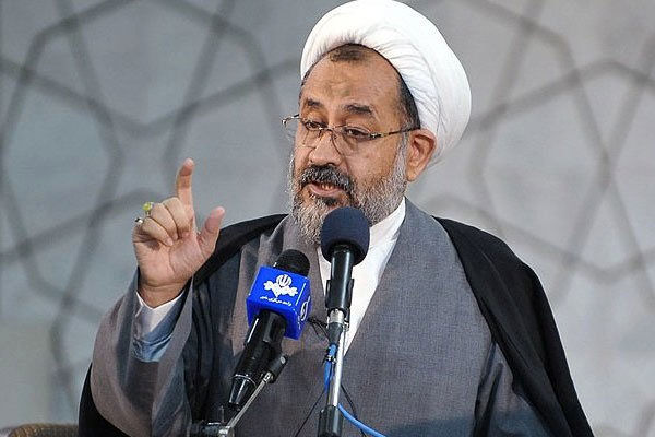 نباید نظام را مورد هدف قرار داد