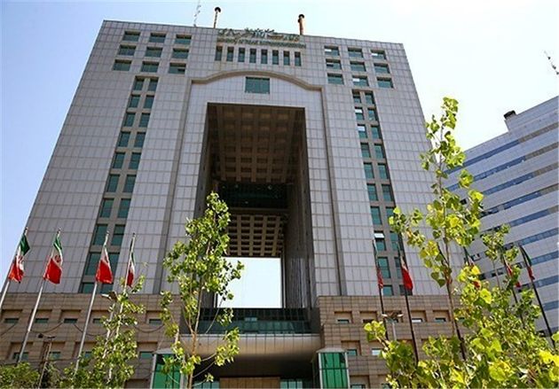 پیمانکاران ۱۰هزار میلیارد تومان از دولت طلبکار هستند