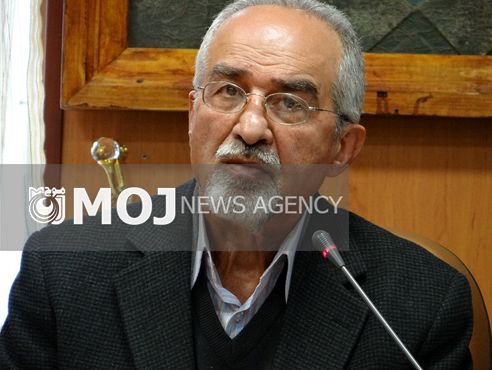 مرا به چشم کسی که حقشان را می خورد نگاه می کردند؛ استعفا کردم