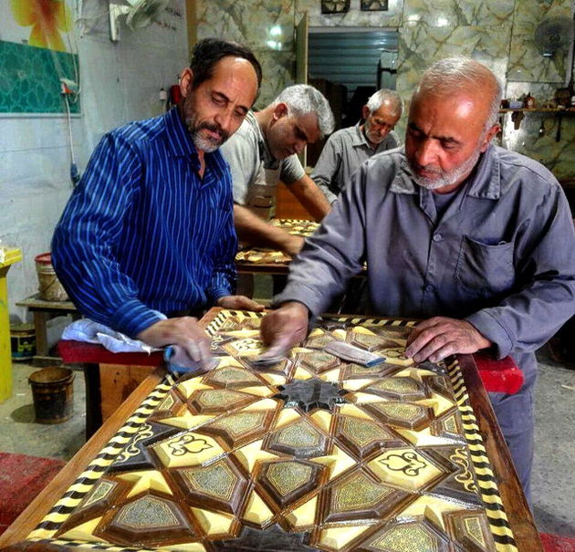 پیشکشی شیرازیها به حرم امامحسین (ع)