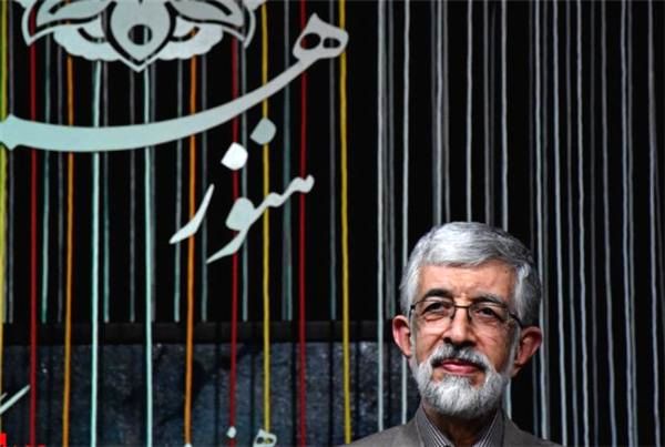 آنها را که با شعر انس دارند، ایرانیتر از دیگران میدانم