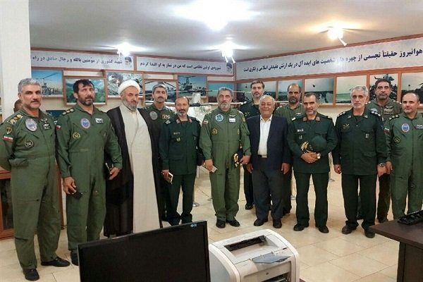 فرماندهان هوانیروز ارتش و سپاه با یکدیگر دیدار کردند