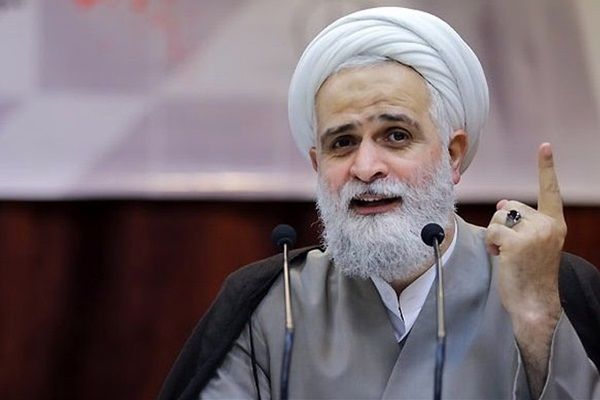 چرا تشکلهایی که عضو اتحادیه دانشجویان نیستند، تریبون ندارد