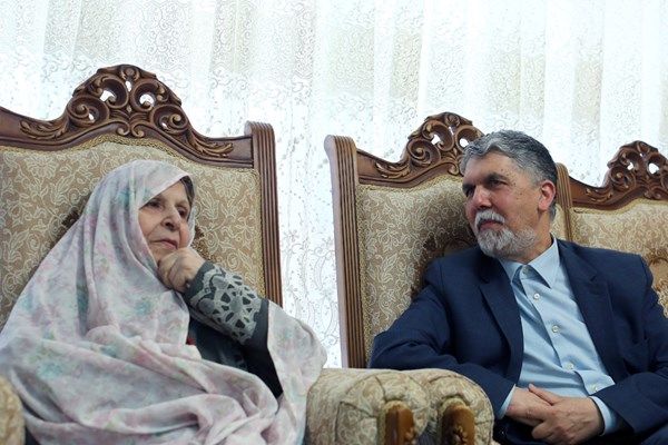 دیدار وزیر فرهنگ و ارشاد اسلامی با سیمیندخت وحیدی