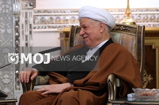 ایران را به جایگاهی که استحقاق دارد، برسانیم