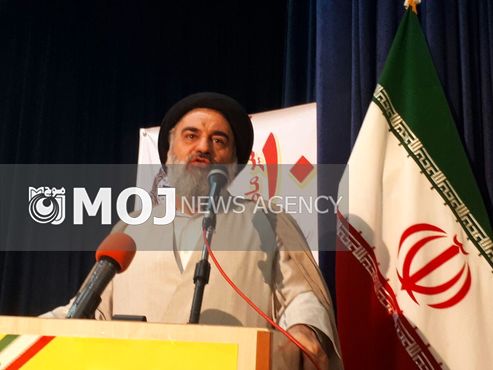 ما در جنگ اقتصادی هستیم و با وجود تحریمها با اقتدار سرپا ایستادهایم