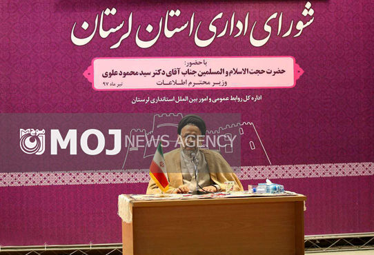 نباید به بهانه برخورد با مفاسد اقتصادی، آرامش فعالان اقتصادی را به مخاطره انداخت