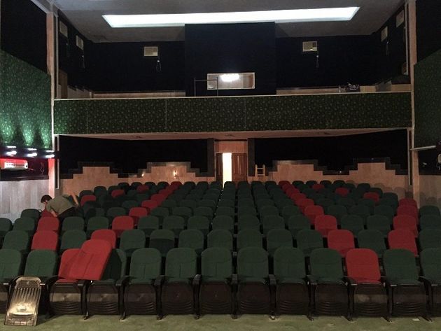 مدیر کل سینمای حرفهای از سینما «آبادان» بازدید کرد