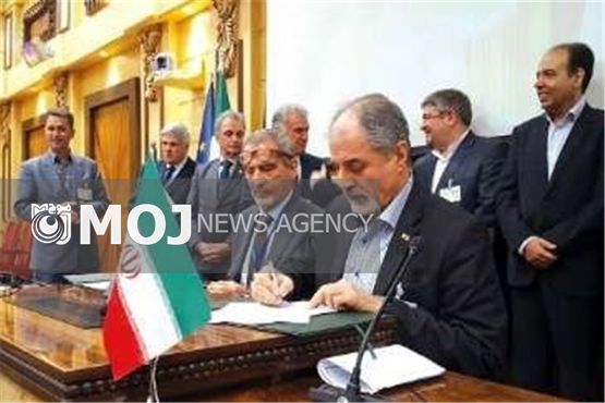 قرارداد فروش گاز همراه نفت به بخش خصوصی در اهواز منعقد شد