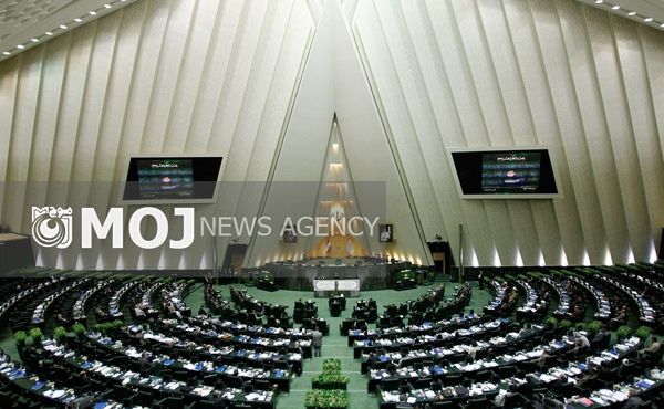 مجوز مجلس برای دریافت وام ۵میلیاردی از روسیه