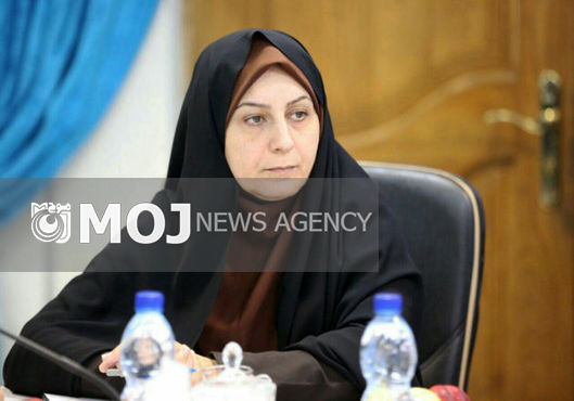 ناهید پرویزپور سرپرست دفتر امور بانوان و خانواده استانداری لرستان شد