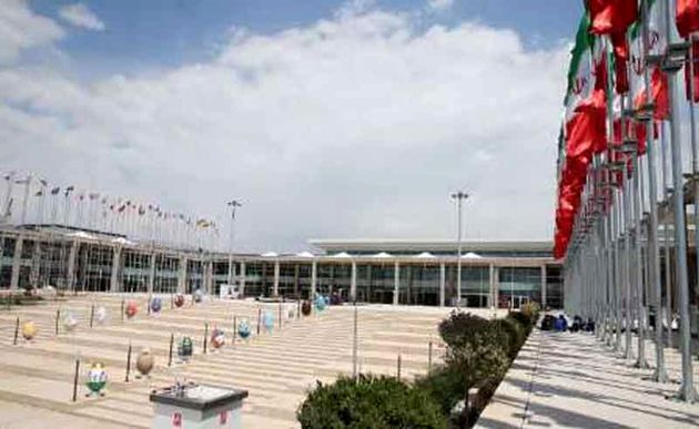 اعضای شورای شهر تهران از نمایشگاه شهر آفتاب بازدید کردند