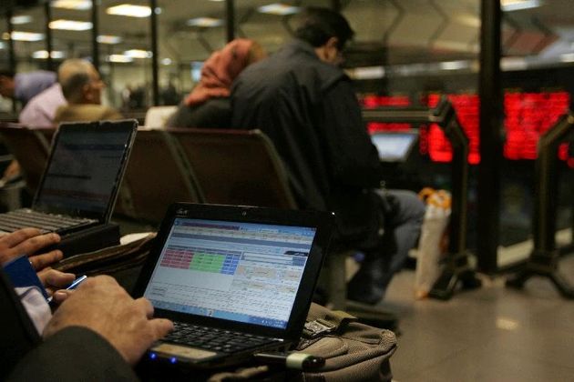شاخص بورس در ارتفاع 85 هزار و 660 واحد قرار گرفت