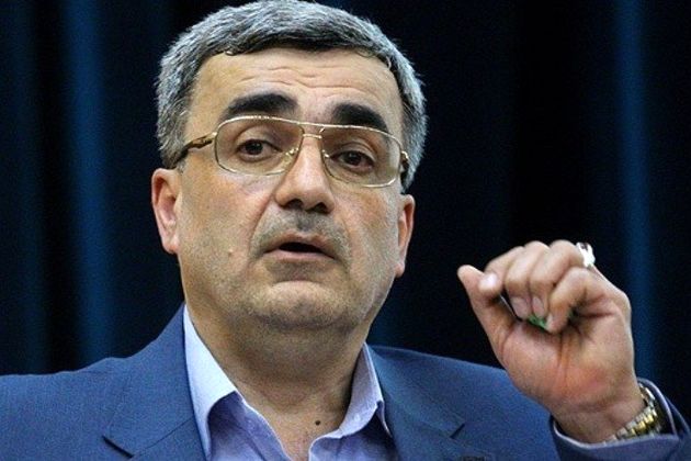 مطالبات داروخانهها بزودی پرداخت می شود