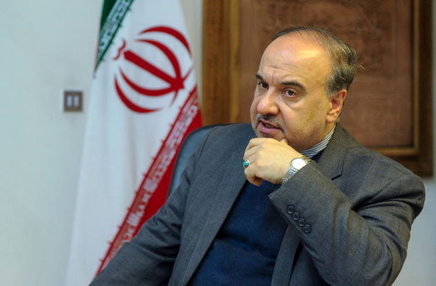 باید هماهنگیهای فرهنگی و اجتماعی برای حضور زنان در ورزشگاه ها انجام شود