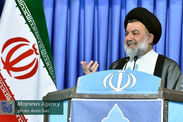 تلاش سربازان گمنام امام زمان(عج) ستودنی است/قدردان زحمات معلمان و کارگران هستیم