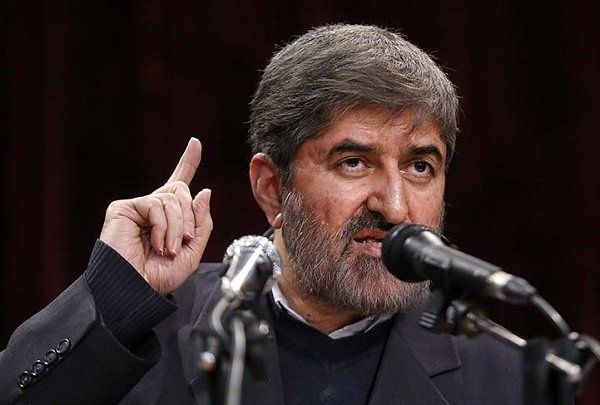 اشتباه است فکر کنیم که به هر شکلی عمل کنیم، انقلاب اسلامی حفظ می شود