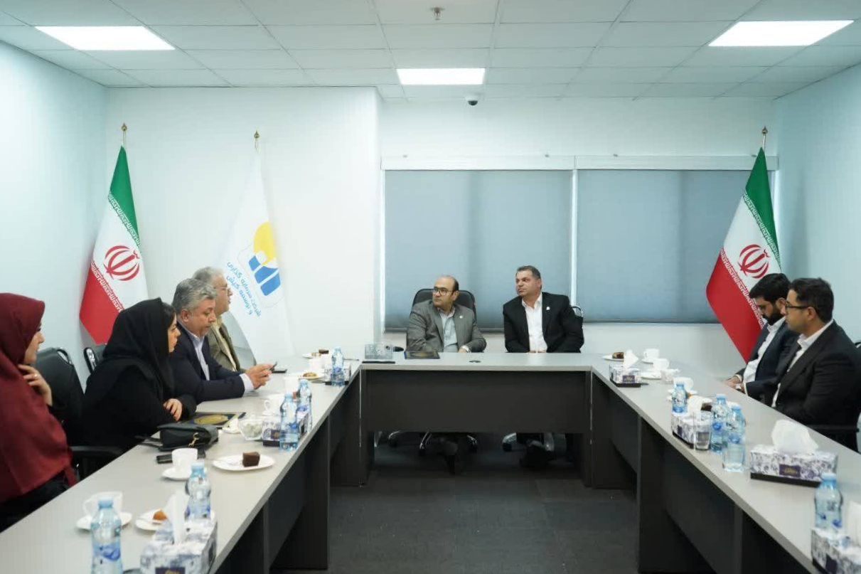 تفاهم نامه منطقه آزاد پارسیان و شرکت سرمایه گذاری کیش