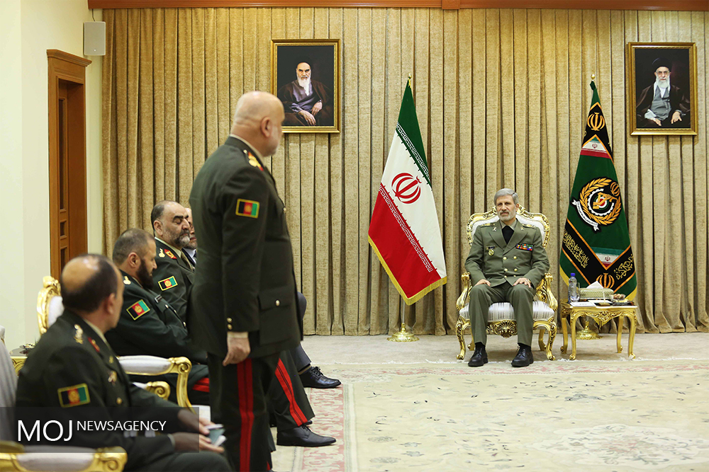 دیدار معاون سیاسی راهبردی وزارت دفاع ملی افغانستان با وزیر دفاع ایران