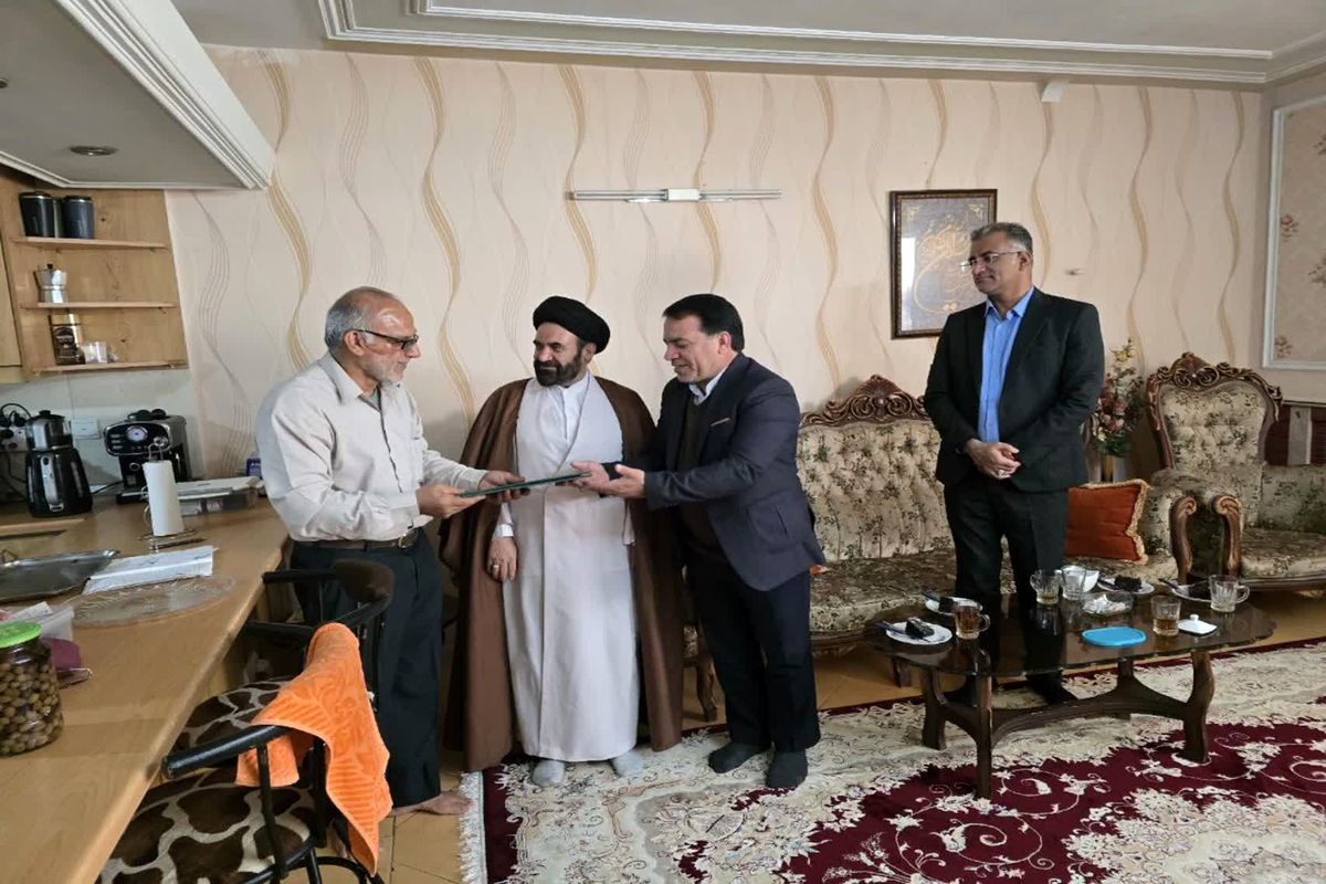 تکریم خانواده شهدا 