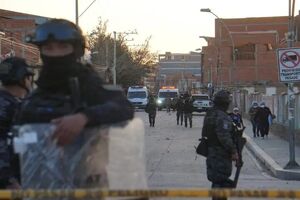 کشته شدن دست‌کم ۱۰ تن در انفجار پادگان نظامی بولیوی