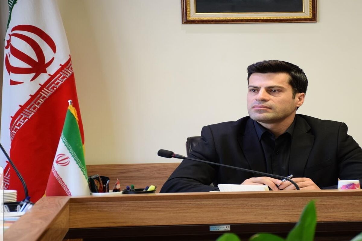 مهدی آزادواری